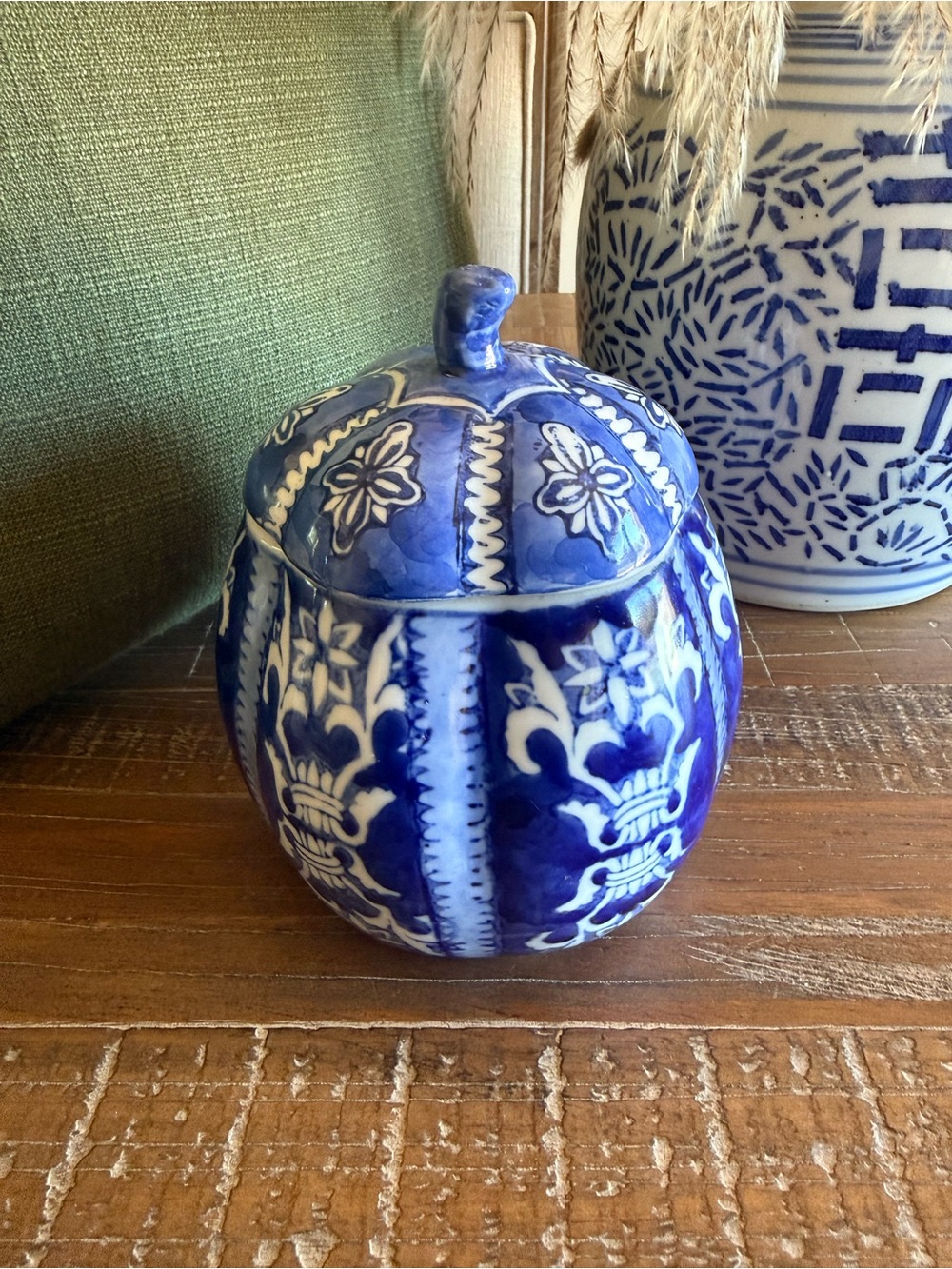 Vintage Chinoiserie Blue & White Ceramic Lidded Gourd Pumpkin Jar Canton China